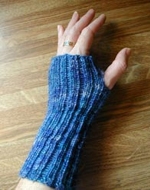 Knitting News Cast Wrist Warmer Pattern Generator